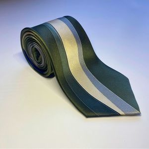 %100 silk tie